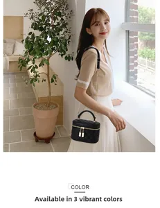 Détail du sac bandoulière noir matelassé avec chaîne dorée et 3 options de couleurs