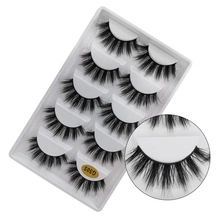 Detail view of G505 natural thick manga false eyelashes with individual cluster effect