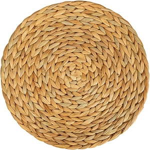 Handwoven natural water hyacinth round placemat for dining table heat protection