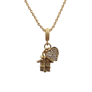 Heart Present Pendant Necklace Copper With Zircon Rhinestone Micro Paved Gold Plated Sweet Romantic Jewelry For Women