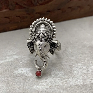 Vintage Elephant Ganesha Ring Retro Silver Alloy Ethnic Style Religious Jewelry For Men And Women With Red Bead