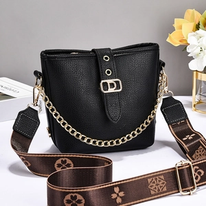 Borsa a Secchiello da Donna in Pelle PU Nuova Moda Borsa a Tracolla Monogramma Con Tracolla Larga Jacquard e Catena Oro