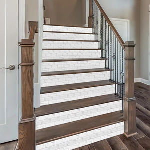 Autocollants de carreaux en marbre blanc minimalistes pour décoration d'escalier style nordique