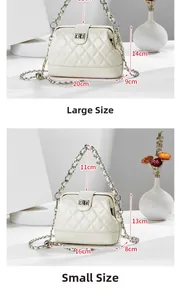 Comparaison de taille entre les grands et petits sacs matelassés beiges à chaîne dorée