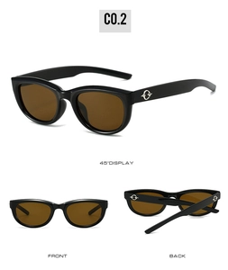 Trois angles d'affichage de lunettes ovales noires avec logo étoile argent et verres bruns