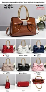 Detail showing dimension 29x12x21cm and 7 colors of the crocodile pattern handbag