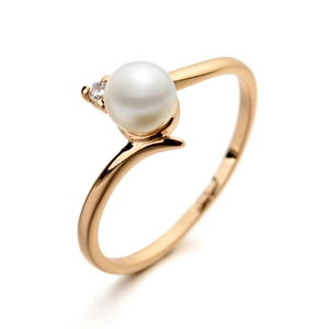 Anello Con Perla Artificial Elegante Con Accento Di Zircone Design A Onda Semplice Lega Gioielli Placcati In Oro 18K Per Donna