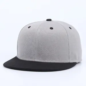 Snapback cap in light gray with black brim, durable twill cotton baseball hat style