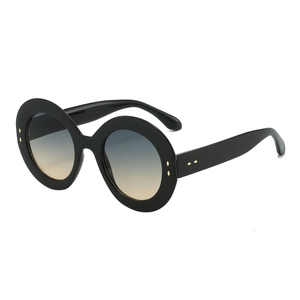 Lunettes de soleil ovales rétro avec monture noire et verres dégradés bleu-jaune
