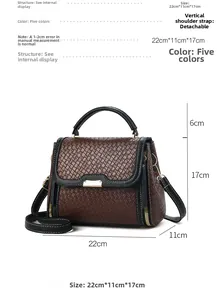 Detailed size chart for woven handbag showing 22cm length with detachable strap