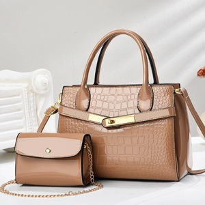 Set borsa a mano e a tracolla in pelle PU kaki con motivo coccodrillo e dettagli oro