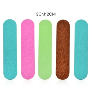 Lot de 5 mini limes à ongles colorées de 9cm pour le façonnage professionnel des ongles