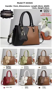 Dimensions détaillées du sac à main en similicuir multicolore 28x13x20cm avec mini bijou de sac
