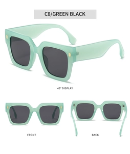 Trois vues des lunettes de soleil carrées vert menthe avec accents dorés