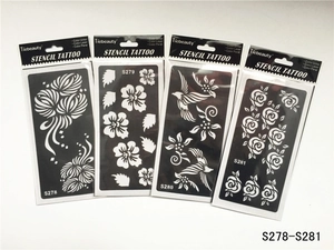 Lot détaillé de quatre pochoirs de tatouage avec motifs de fleurs et oiseaux S278-S281