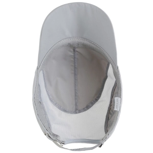 Quick-dry outdoor sports baseball cap in light gray with breathable mesh and metal buckle