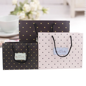 Paper Gift Bag Heart And Diamond Pattern Ribbon Handle For Birthday Wedding Party Favors Minimalist Portable
