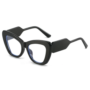 Oversized black cat-eye fashion sunglasses with thick frames and retro square temples