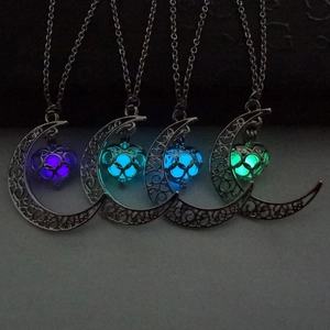 Colliers lumineux lune creuse et cœur brillant en violet, turquoise, bleu et vert
