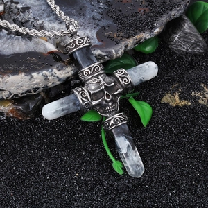Retro gothic skull cross necklace in vintage silver finish with marble pattern resin