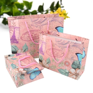 Eiffel Tower Retro Pink Cardboard Gift Bags With Flower Butterfly Print Handbags For Wedding Valentine Day Packaging