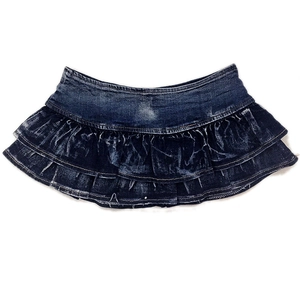 Y2K Jeans-Minirock in Dunkelblau mit gestuften Rüschen und Vintage-Wasch-Effekt