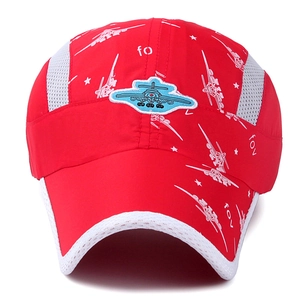 Kids quick-dry baseball cap in red with airplane embroidery and breathable mesh panels