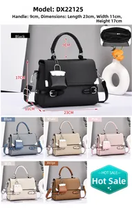 Detailed view of quilted handbag dimensions 23x11x17cm with various color options