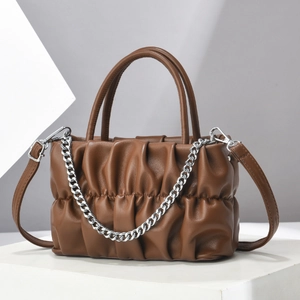 Women Pleated PU Leather Handbag Ruched Cloud Shoulder Bag With Silver Metal Chain Detachable Strap Street Fashion