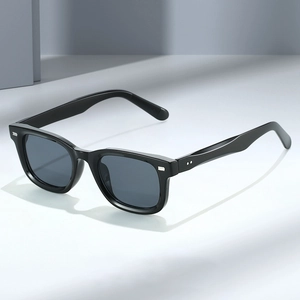 Eckige Sonnenbrille Retro Mode Nieten Dekor UV400 Schutz PC Rahmen AC Gläser Trendige Brille Für Damen Herren