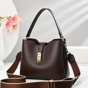 Women Lychee Texture PU Leather Bucket Bag Trendy Crossbody Handbag With Wide Webbing Strap Gold Hardware Elegant Retro