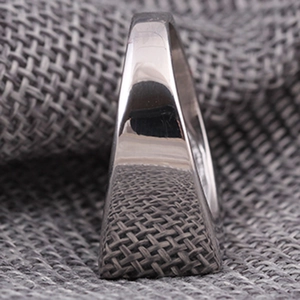 Geometric polished stainless steel 18mm rectangular ring with mirror finish for women