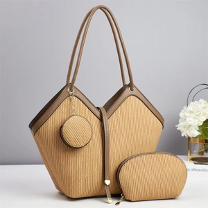 Ensemble de trois sacs à main plissés en chameau et marron avec bandoulière