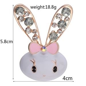 Detailed rabbit brooch size 5.8cm by 4cm with weight 18.8g and rhinestone accents