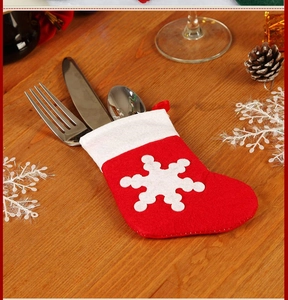 Christmas Cutlery Holder Sock Red Felt Snowflake Pattern Xmas Table Dinner Party Decoration Spoon Knife Fork Bag