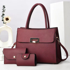 Ensemble de sacs cabas bordeaux avec texture litchi, portefeuille et porte-cartes