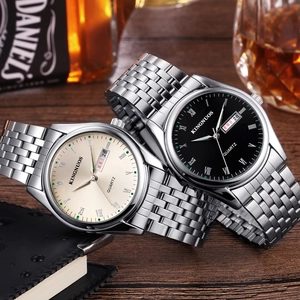 Montre d'affaires étanche en acier inoxydable avec chiffres romains et affichage jour-date