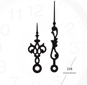 Detalle de manecillas de reloj caladas negras modelo 104 de 57mm y 87mm de largo