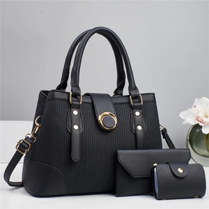 Women Shoulder Bag And Handbag And Card Holder PU Leather Vertical Pleated Texture Large Capacity Minimalist Style Office Carry