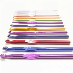 Set of colorful aluminum crochet hooks with sizes 8.00mm to 10.0mm on white background