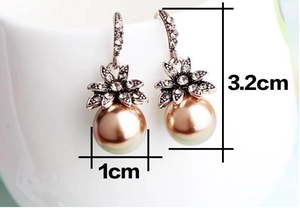 Detailed size view of flower pearl earrings showing 3.2cm height and 1cm width dimensions