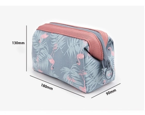 Detail showing flamingo makeup bag dimensions: 180mm length, 90mm width, 130mm height