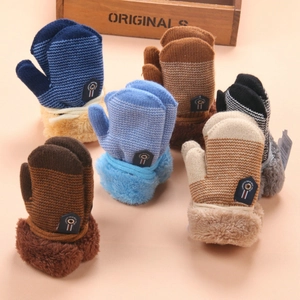 Winter knitted children's gloves in multiple colors with plush cuffs and warm lining
