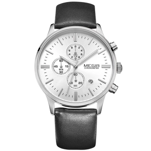 Herren Chronograph in Silber mit weißem Zifferblatt und schwarzem Lederarmband