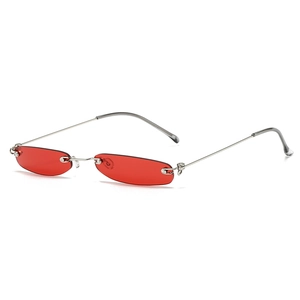 Retro randlose ovale Sonnenbrille mit roten Gläsern und minimalistischem Silbergestell
