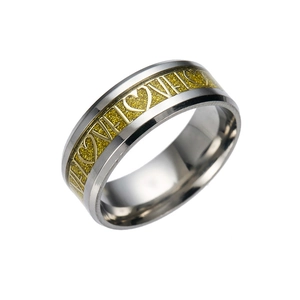 Bague en acier argenté avec incrustation pailletée jaune et texte LOVE ajouré