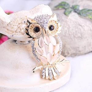 Exquisite golden owl brooch with cat eye stones and sparkling crystals for women