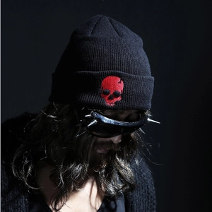 Black knit beanie with red skull embroidery, punk style winter hip-hop skull cap