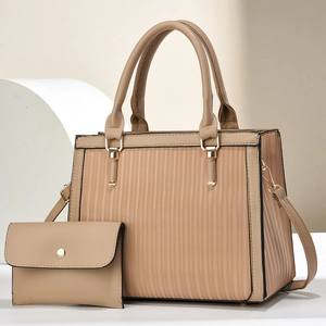 Ensemble 2 pièces sac cabas kaki avec gaufrage rayé et bandoulière réglable chic