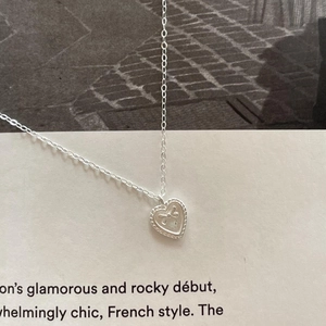 Minimalist 925 sterling silver heart necklace with bow engraving on O-chain link